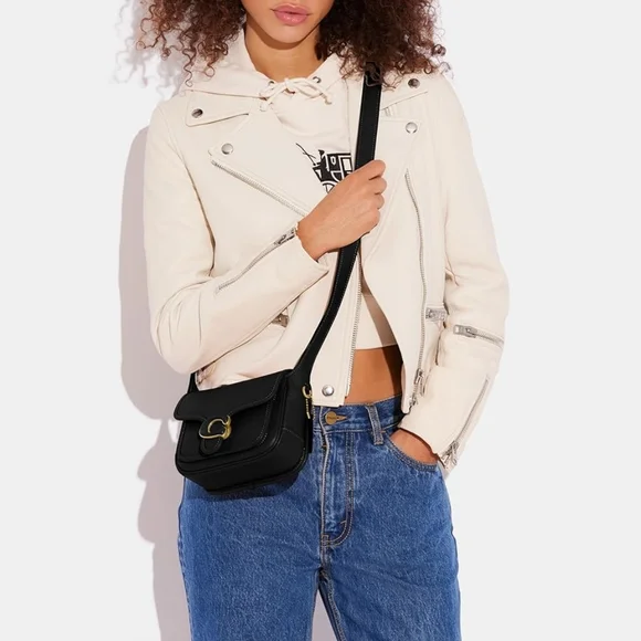 COACH | Tabby Messenger 19 Black Pebbled Leather - Picture 3 of 17